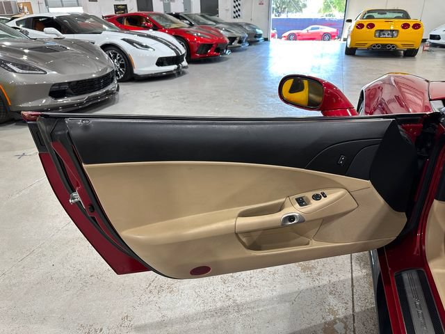 Used 2011 Chevrolet Corvette Grand Sport w/ Preferred Equipment Group RWD image 16