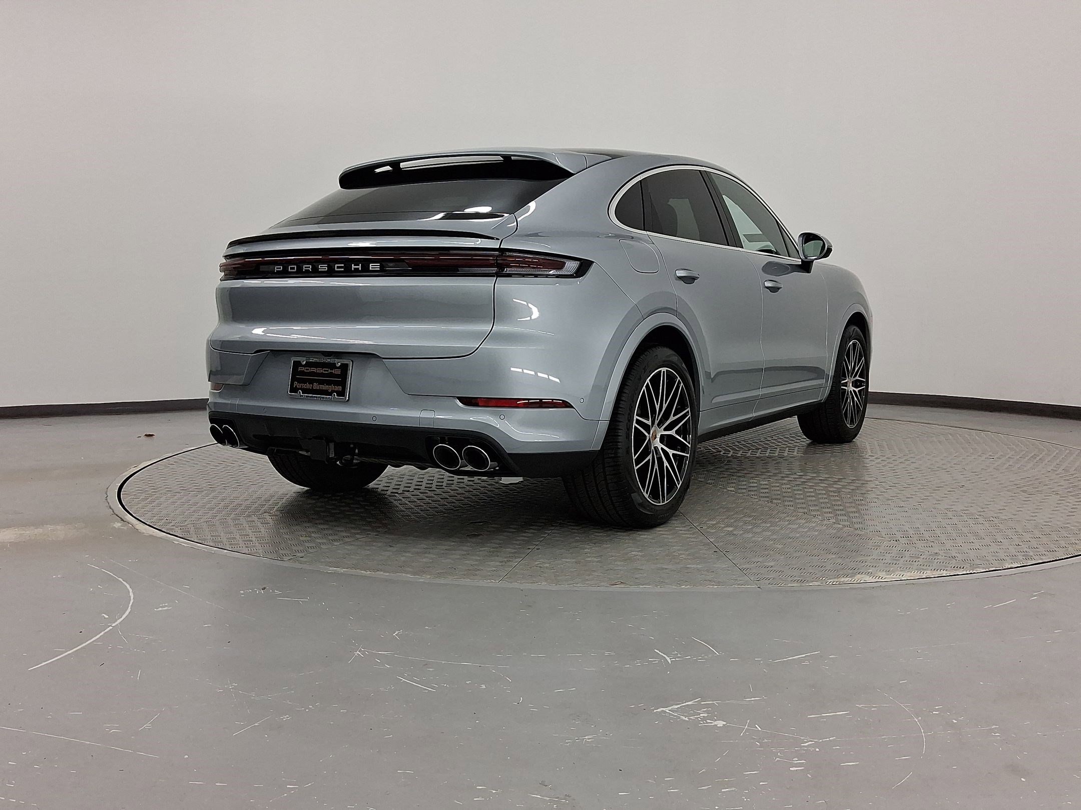 New 2026 Porsche Cayenne Coupe image 9