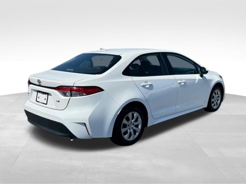 Used 2024 Toyota Corolla LE FWD image 6