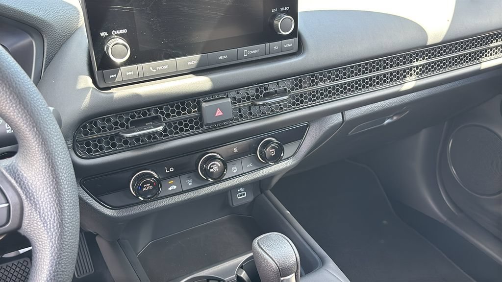 Certified 2025 Honda HR-V LX image 20