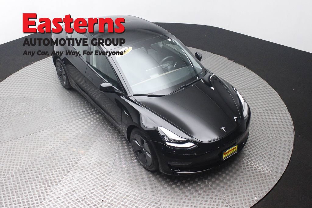 Used 2021 Tesla Model 3 Standard Range Plus RWD image 3