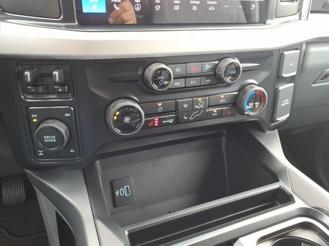 New 2026 Ford F250 XLT w/ XLT Premium Package AWD/4WD image 16
