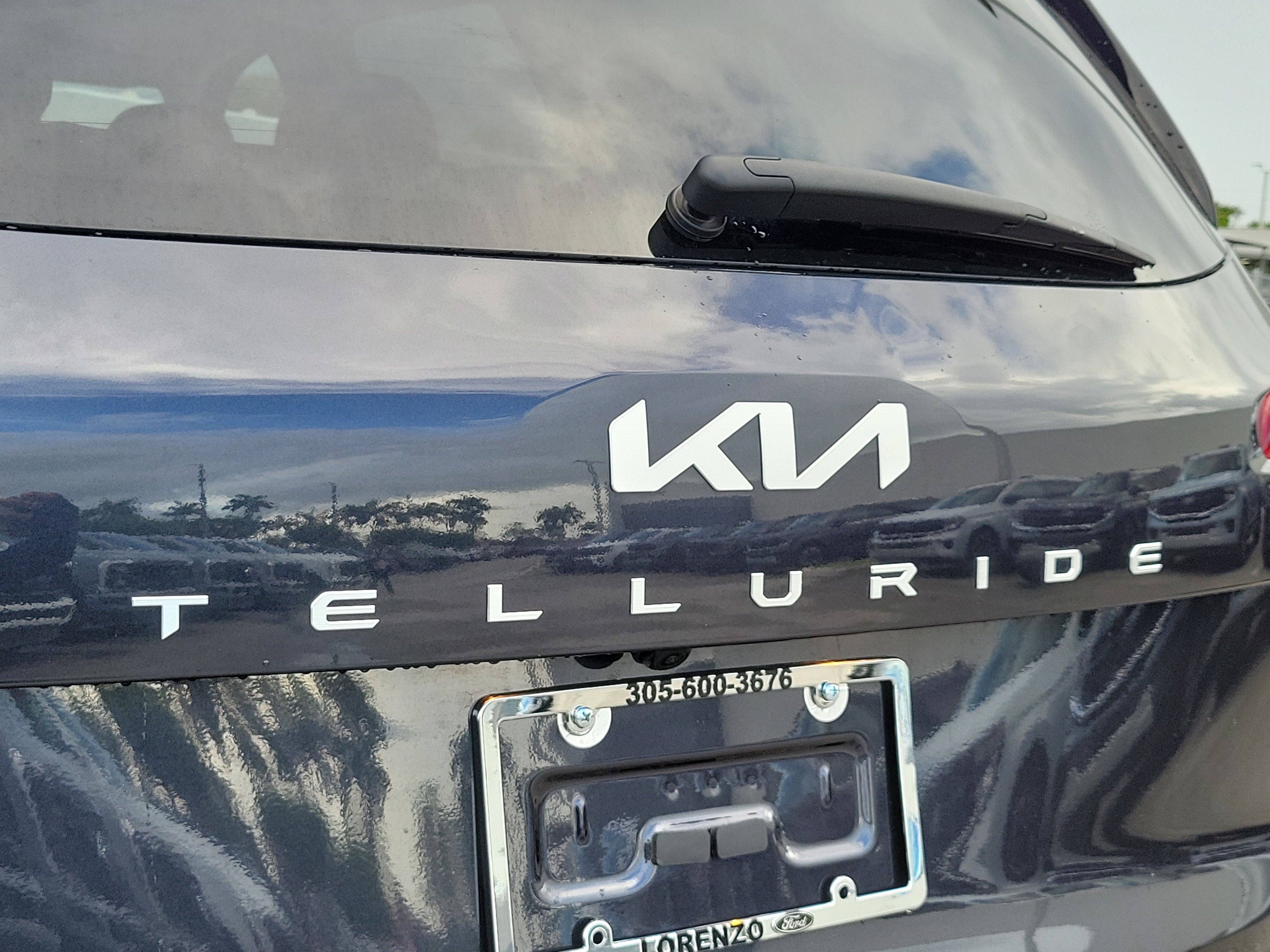 Used 2025 Kia Telluride S FWD image 32