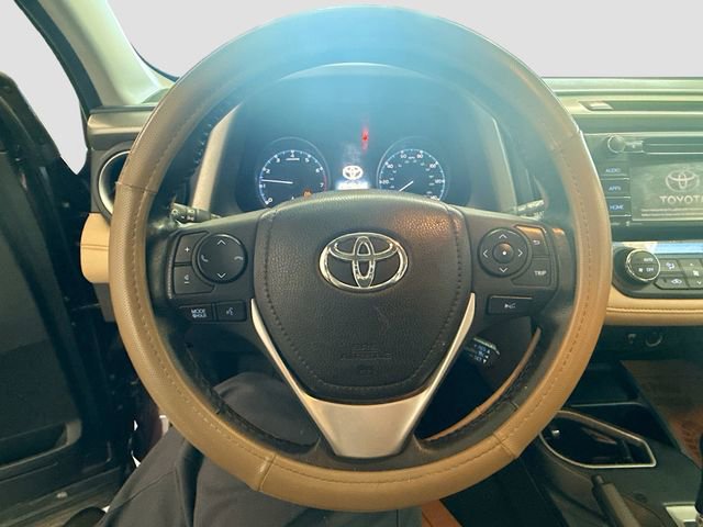 Used 2018 Toyota RAV4 XLE image 12