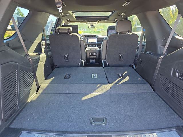 Used 2021 GMC Yukon Denali w/ Denali Premium Package AWD/4WD image 36