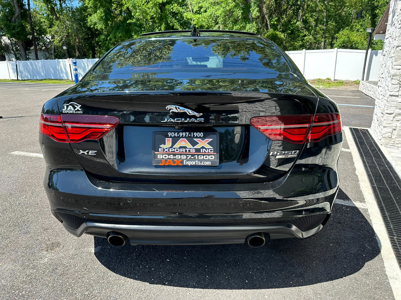 Used 2020 Jaguar XE S image 13