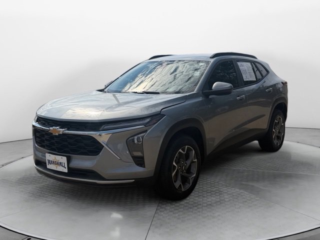 Used 2024 Chevrolet Trax LT w/ Driver Confidence Package FWD image 6