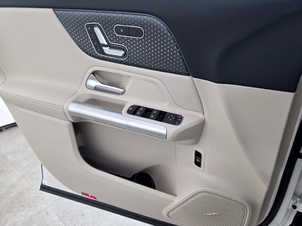New 2026 Mercedes-Benz GLA 250 4MATIC image 15