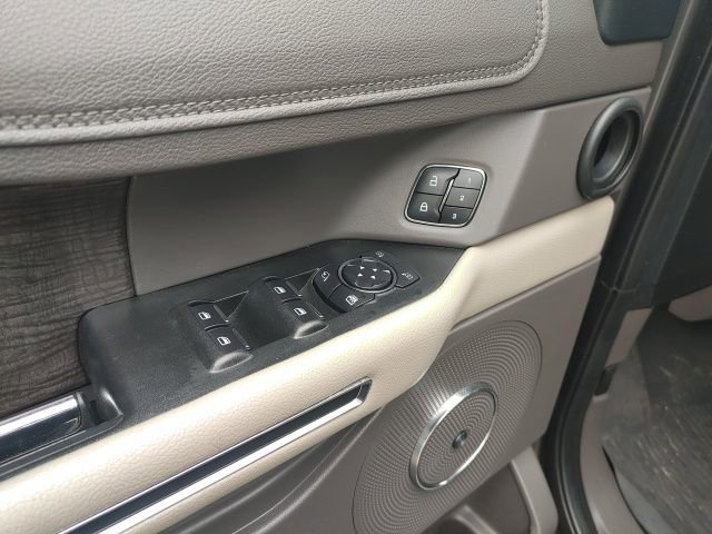 Used 2021 Ford Expedition Limited image 19