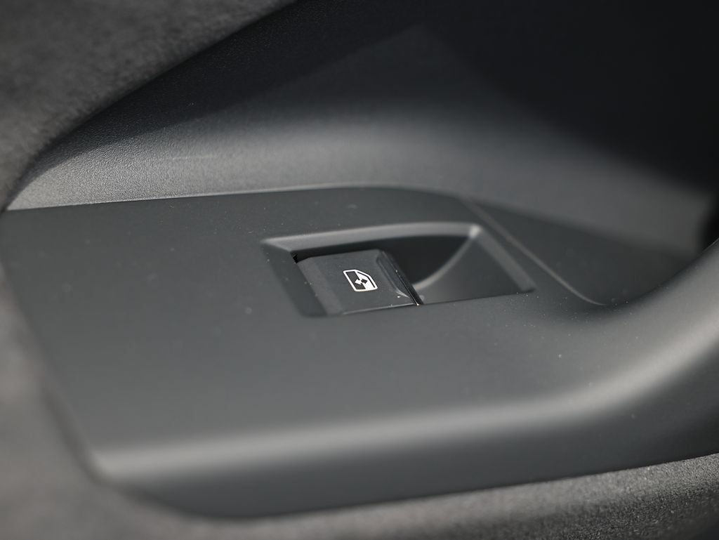 New 2027 Audi SQ6 e-tron Premium Plus AWD/4WD image 24
