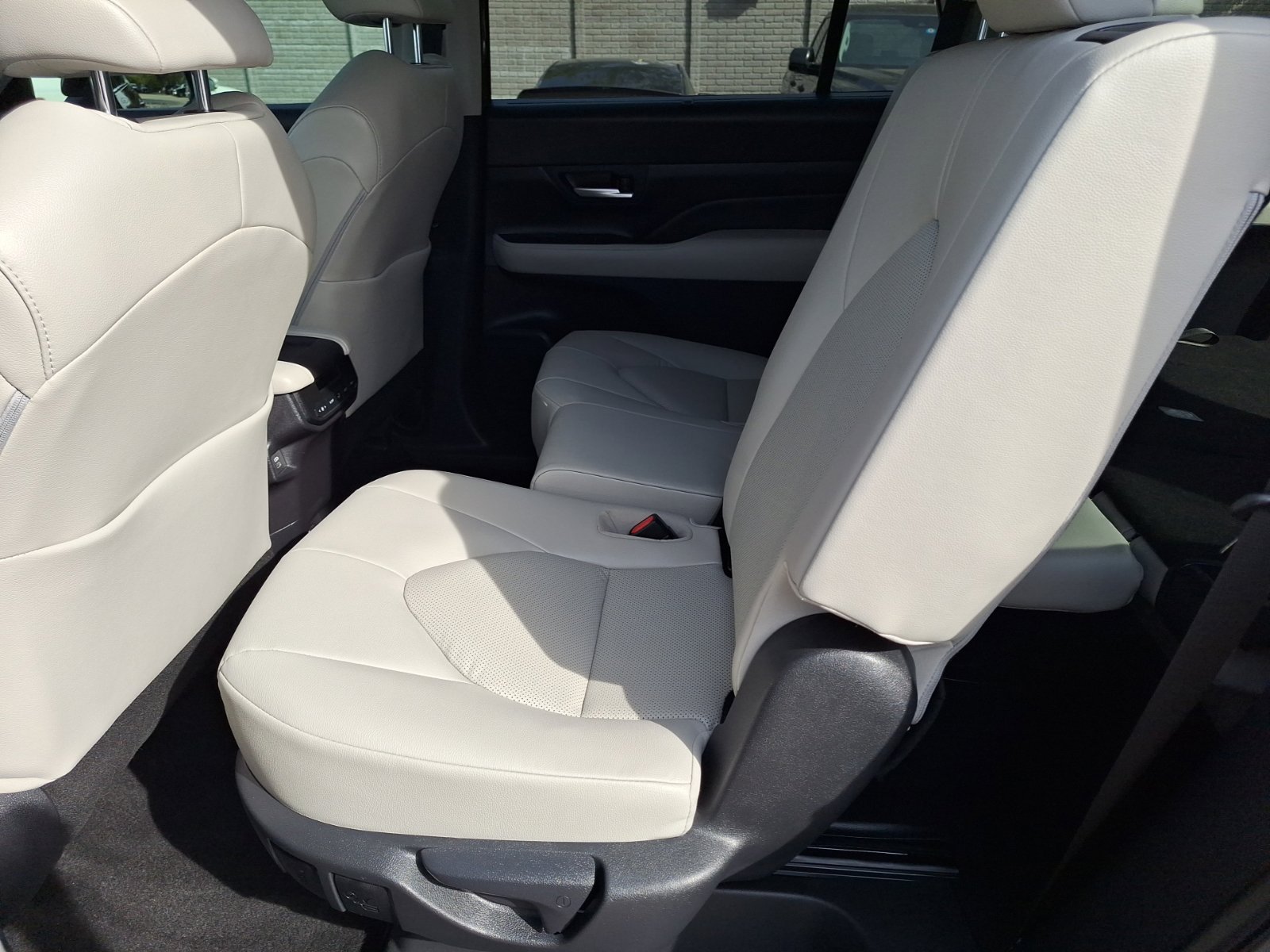 Used 2026 Toyota Grand Highlander FWD image 27