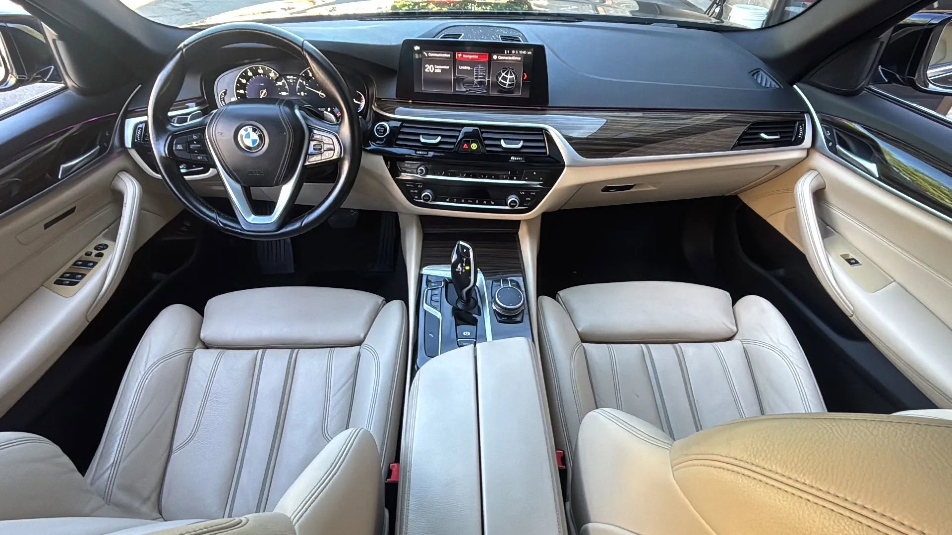 Used 2019 BMW 530i xDrive w/ Convenience Package image 27