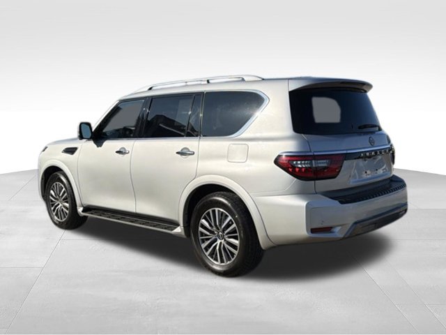Used 2024 Nissan Armada SL w/ Captain's Chairs Package RWD image 3