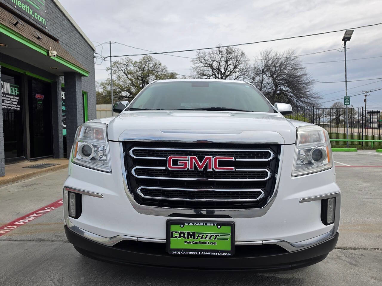 Used 2017 GMC Terrain SLT image 8