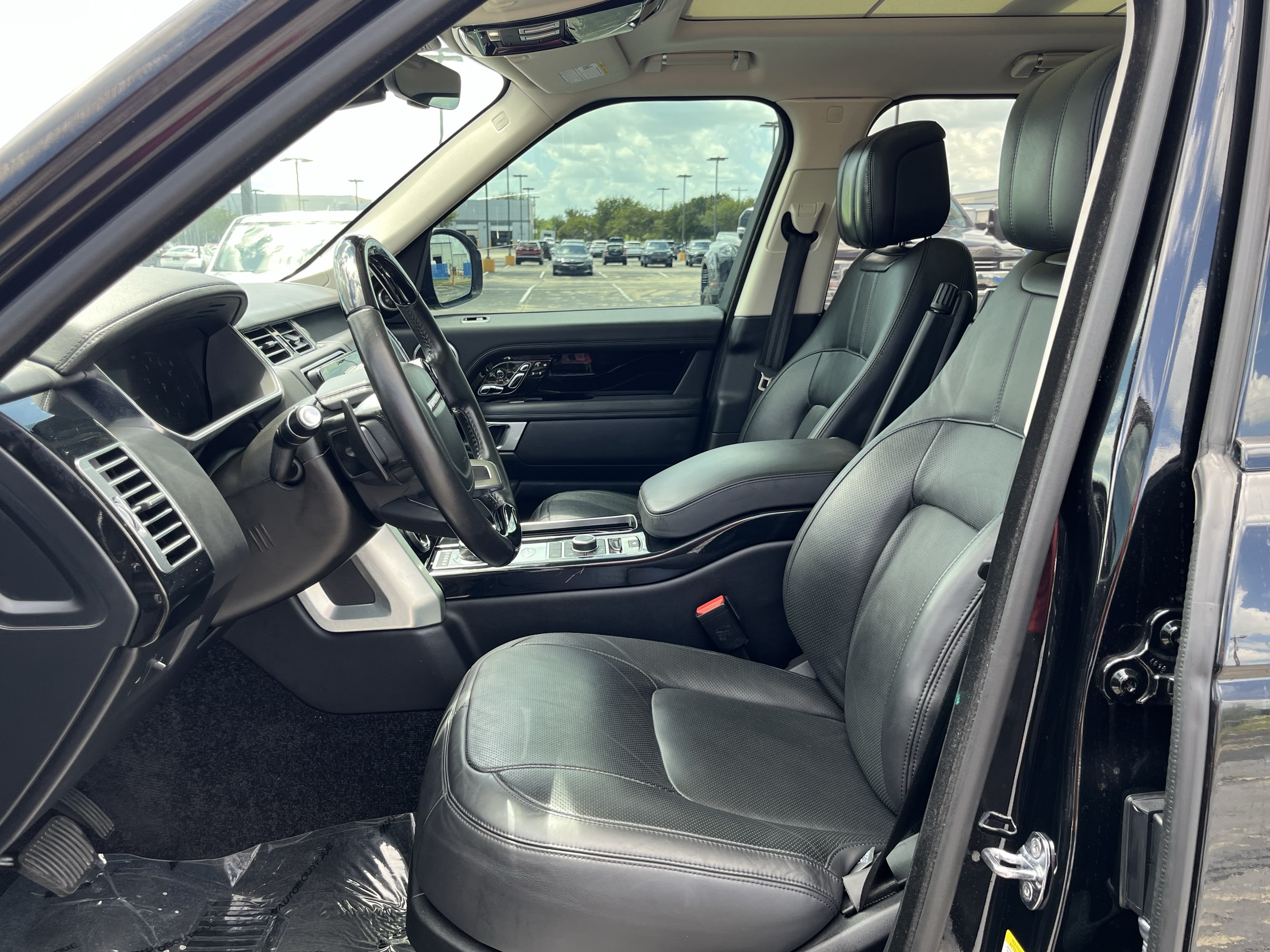 Used 2019 Land Rover Range Rover Supercharged AWD/4WD image 33