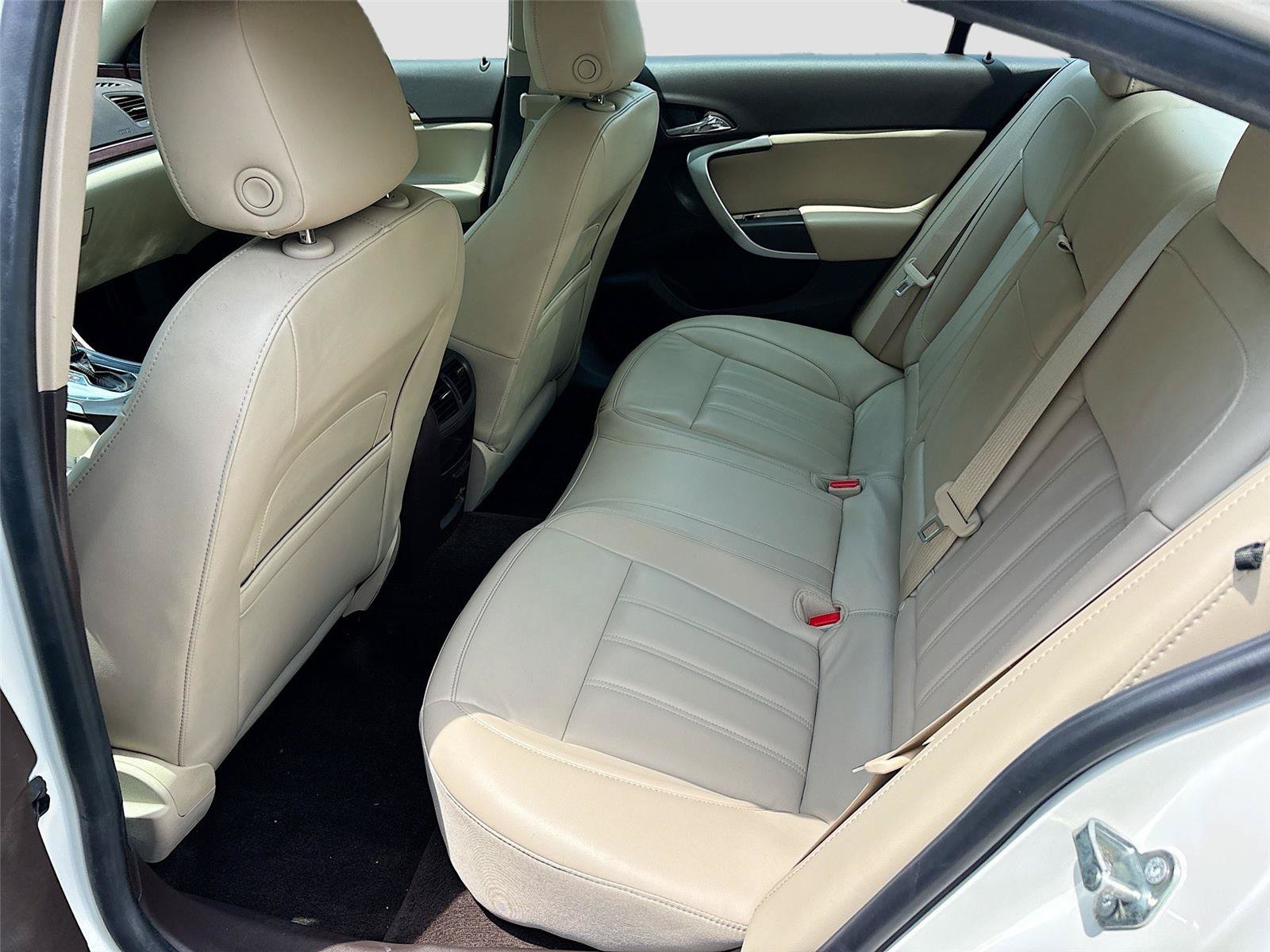 Used 2015 Buick Regal Premium w/ Experience Buick Package AWD/4WD image 25