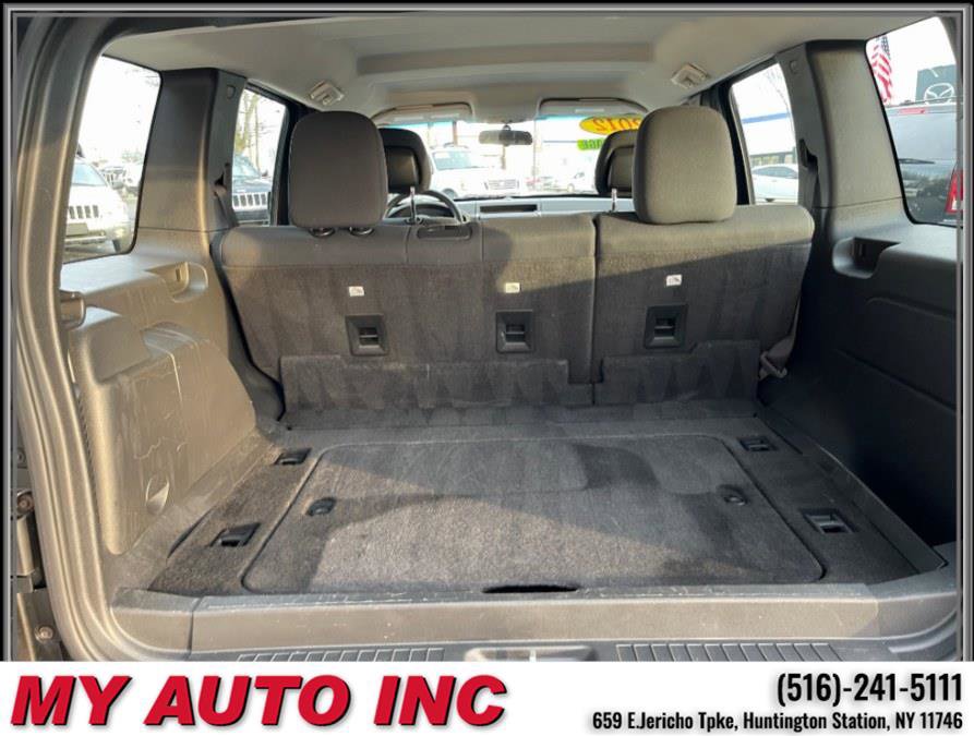 Used 2012 Jeep Liberty Sport image 27