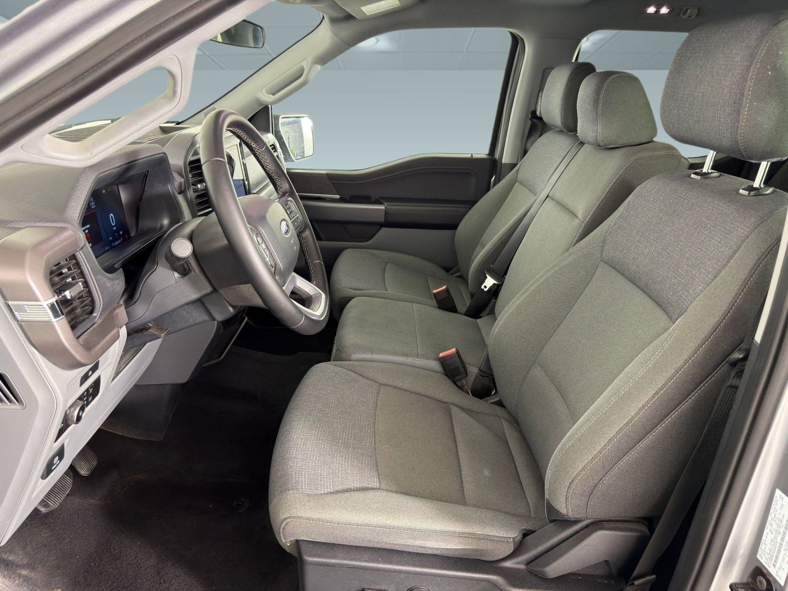 Used 2025 Ford F150 XLT w/ Equipment Group 301A Standard image 5