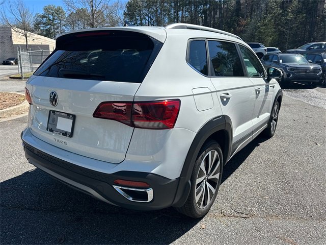 Used 2022 Volkswagen Taos SE image 5