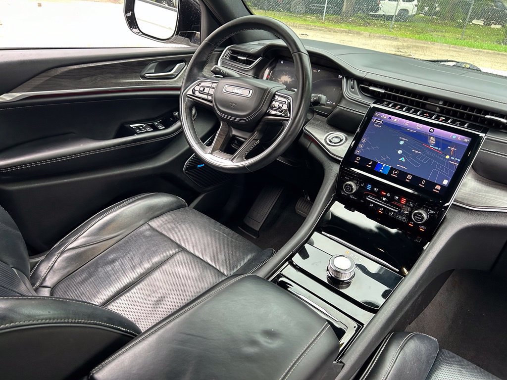 Used 2021 Jeep Grand Cherokee L Overland w/ Luxury Tech Group IV RWD image 10