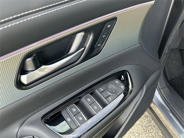 Certified 2025 Nissan Murano SL image 16