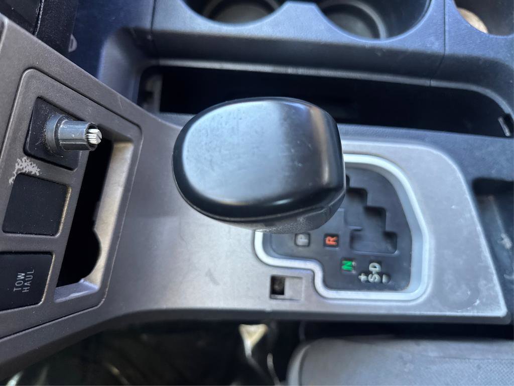 Used 2013 Toyota Tundra Base image 24