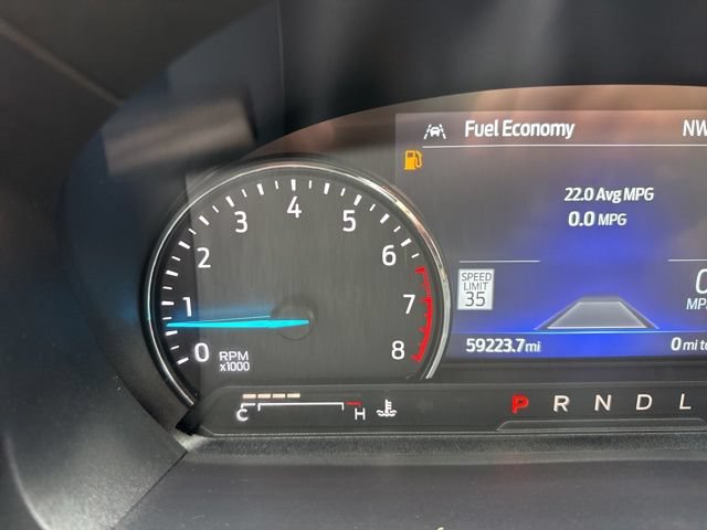 Used 2022 Ford Explorer Limited w/ Equipment Group 301A AWD/4WD image 16