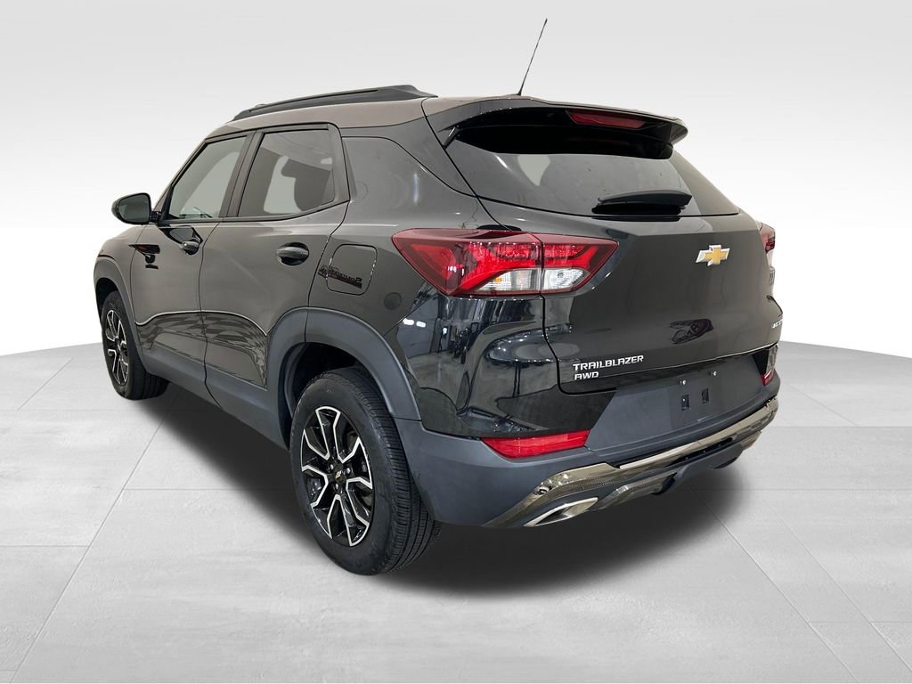 Used 2021 Chevrolet TrailBlazer ACTIV AWD/4WD image 3