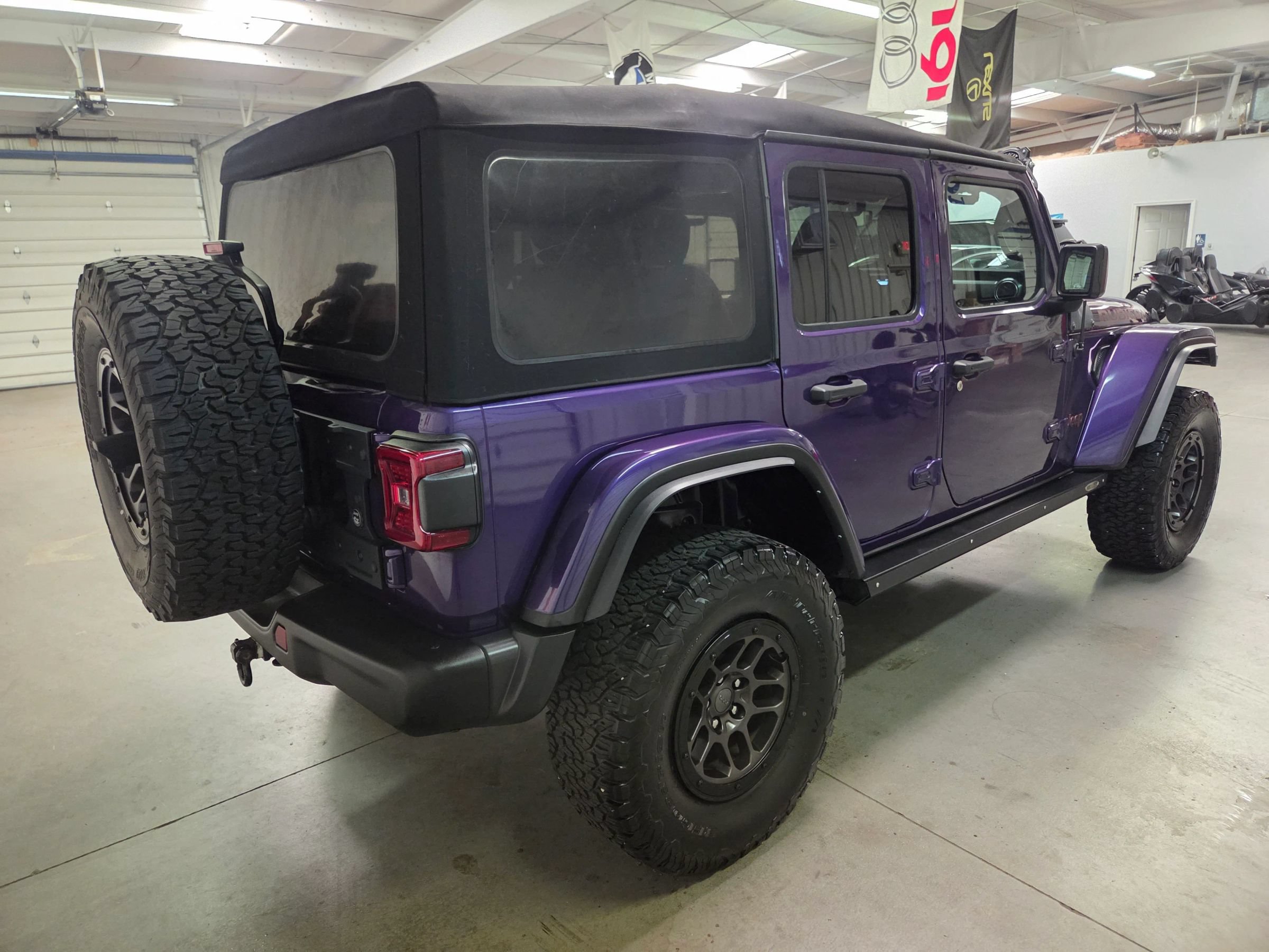 Used 2023 Jeep Wrangler 4WD Unlimited Rubicon w/ Xtreme 35 Tire Package image 8