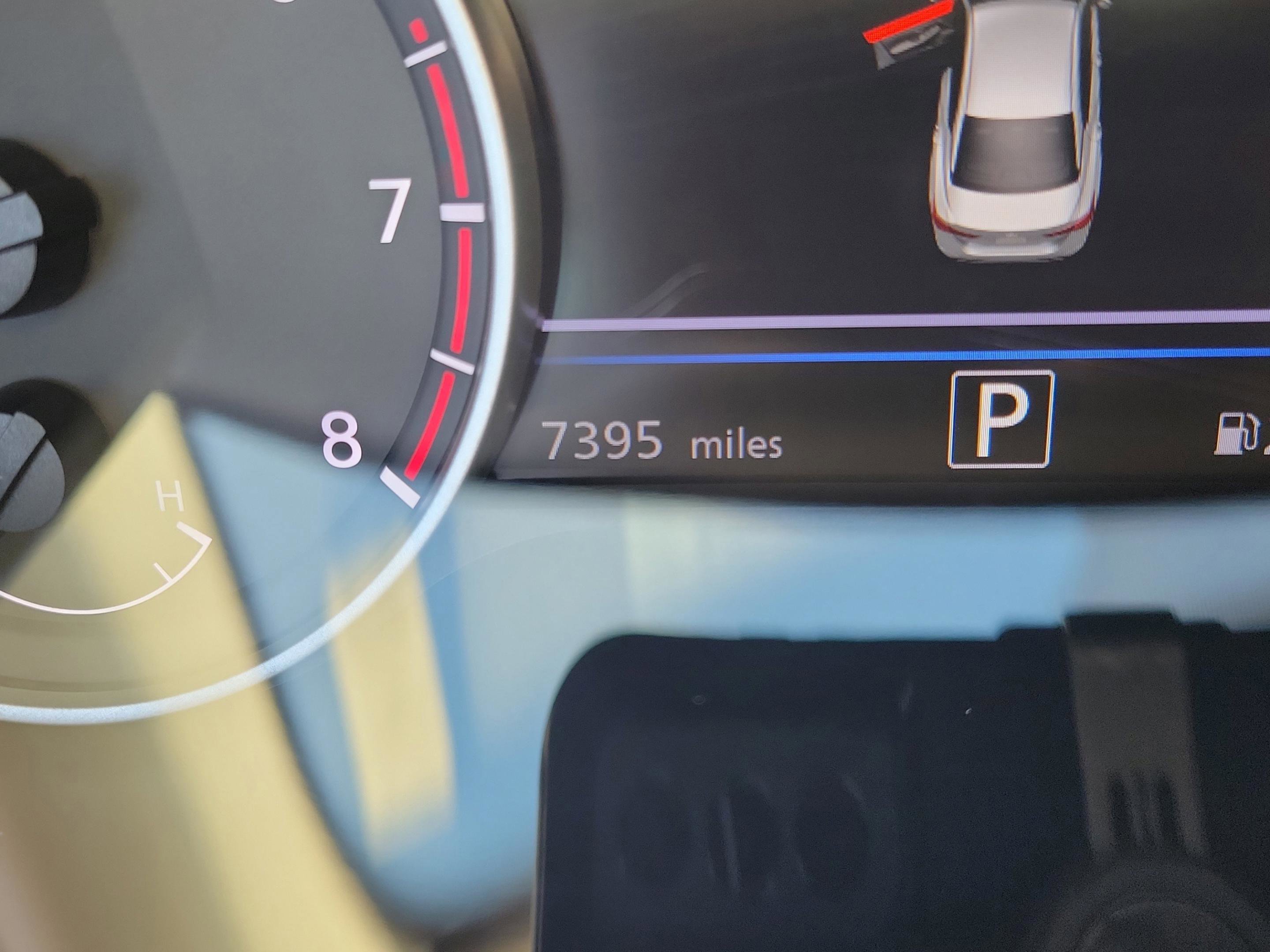 Used 2025 Nissan Sentra SR w/ SR Premium Package image 21