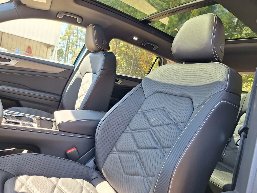 New 2026 Volkswagen Atlas Cross Sport SE image 11