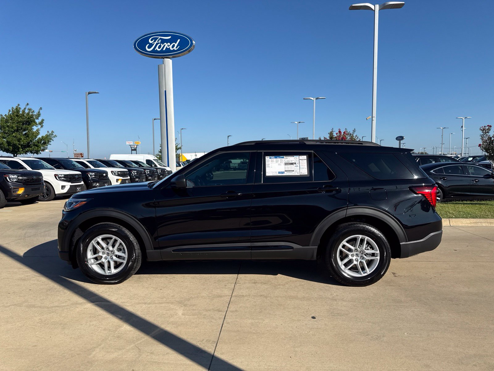New 2026 Ford Explorer Active w/ Active Comfort Package RWD image 2