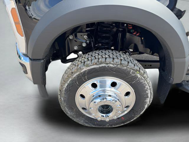 New 2025 Ford F550 4x4 Regular Cab Super Duty w/ XLT Value Package image 9