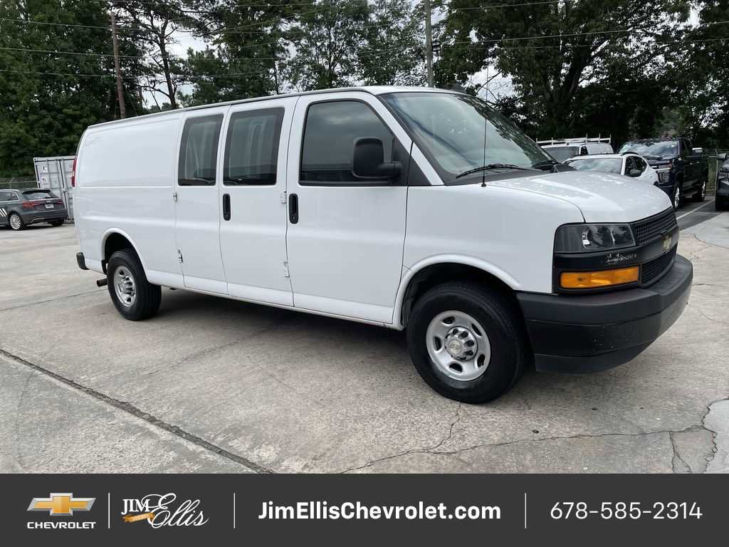 Certified 2024 Chevrolet Express 2500 Extended image 3
