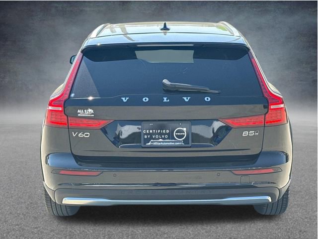 Used 2025 Volvo V60 B5 Cross Country Plus AWD/4WD image 8