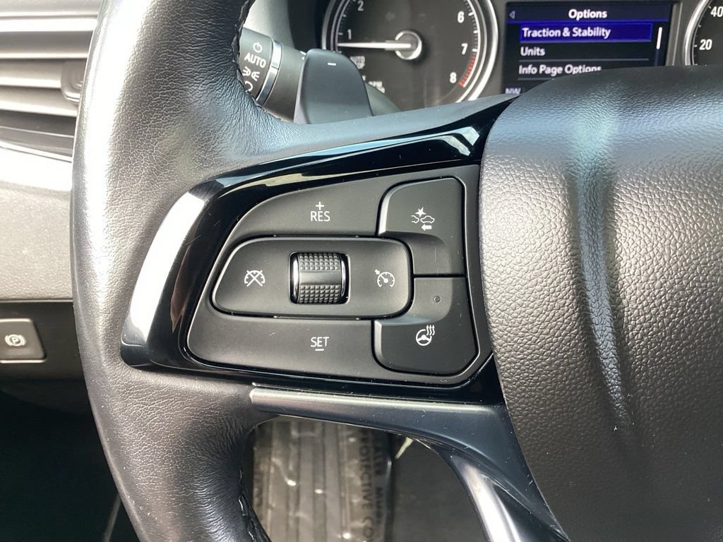 Used 2023 Buick Enclave Essence AWD/4WD image 22