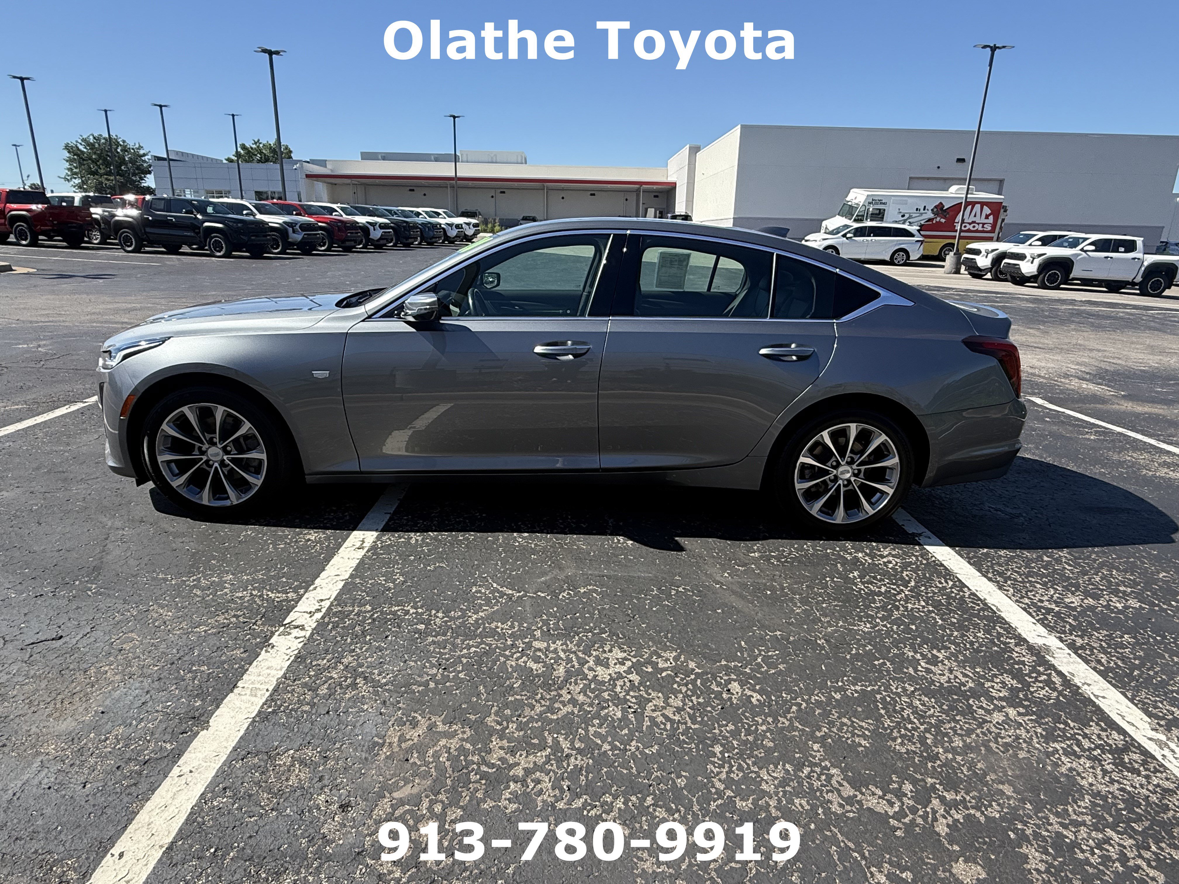 Used 2020 Cadillac CT5 Premium Luxury AWD/4WD image 4