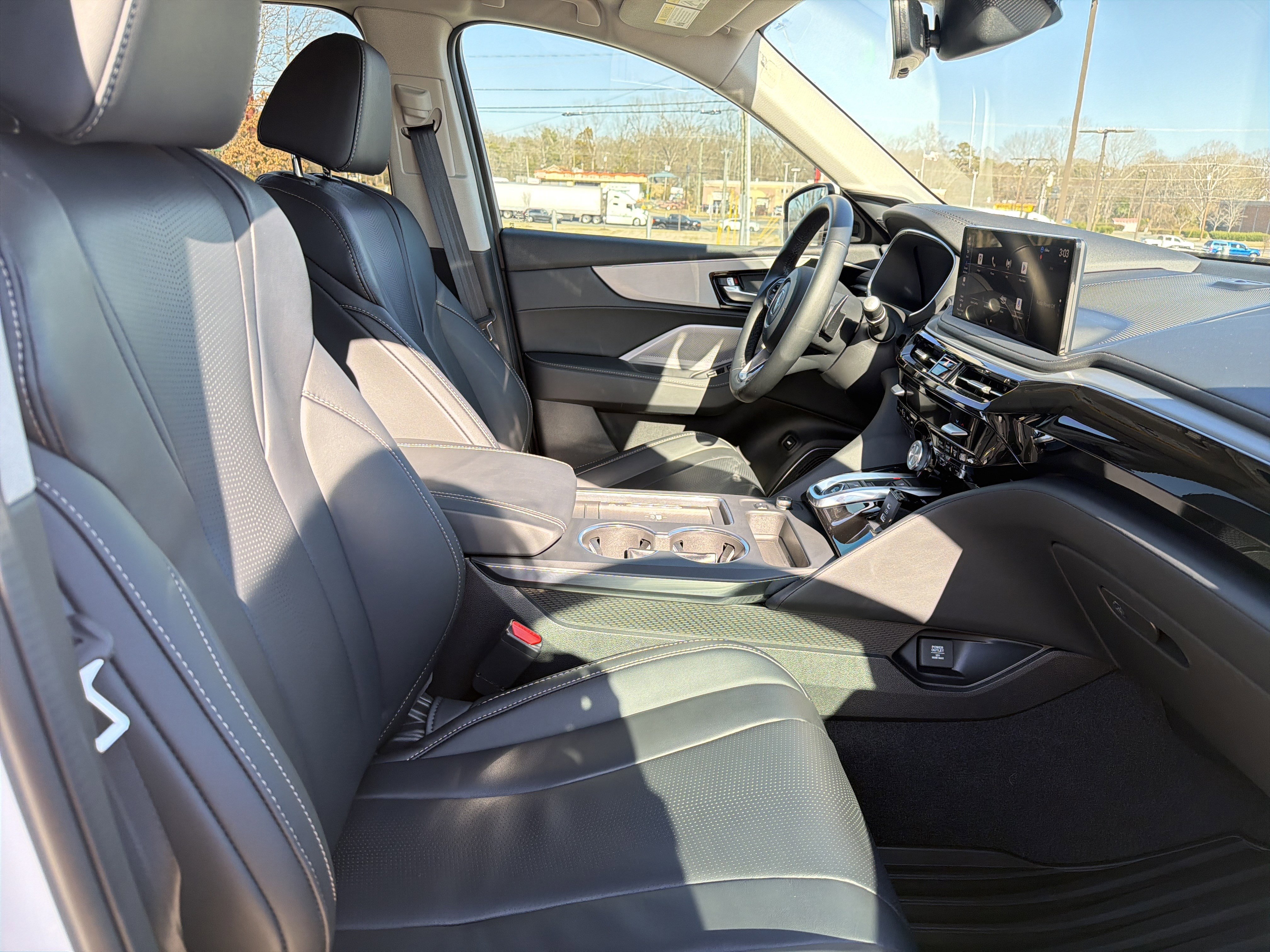 Certified 2026 Acura MDX FWD w/ Technology Package image 34