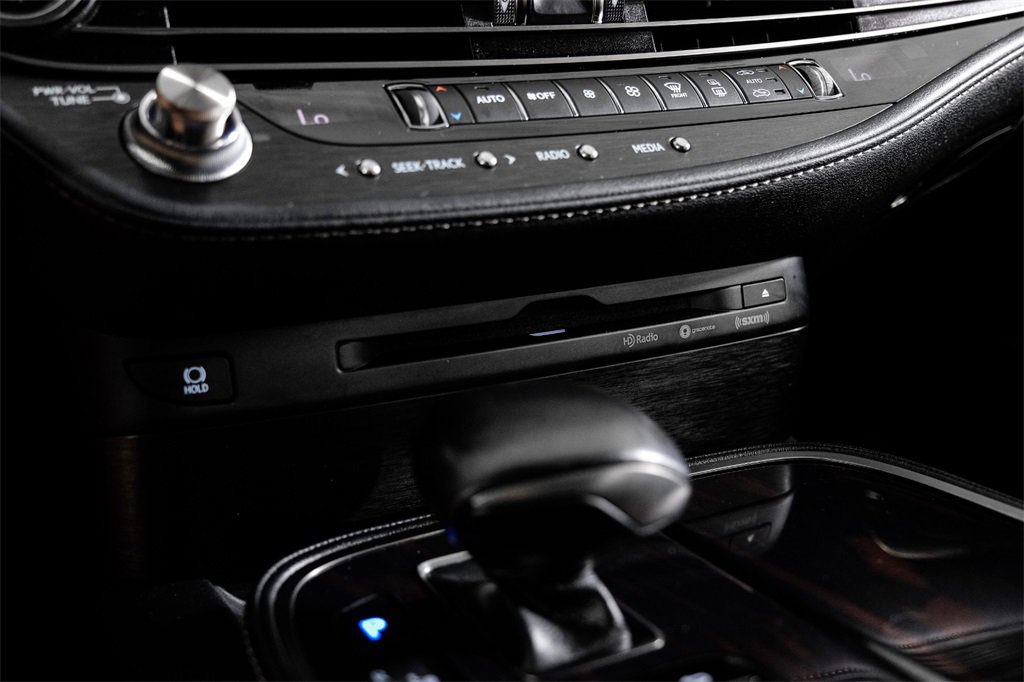 Used 2018 Lexus LS 500 image 24