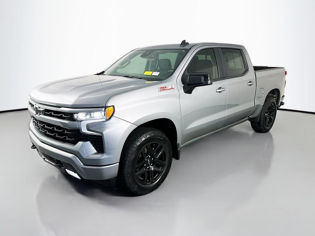 Used 2024 Chevrolet Silverado 1500 RST w/ Convenience Package II AWD/4WD image 3