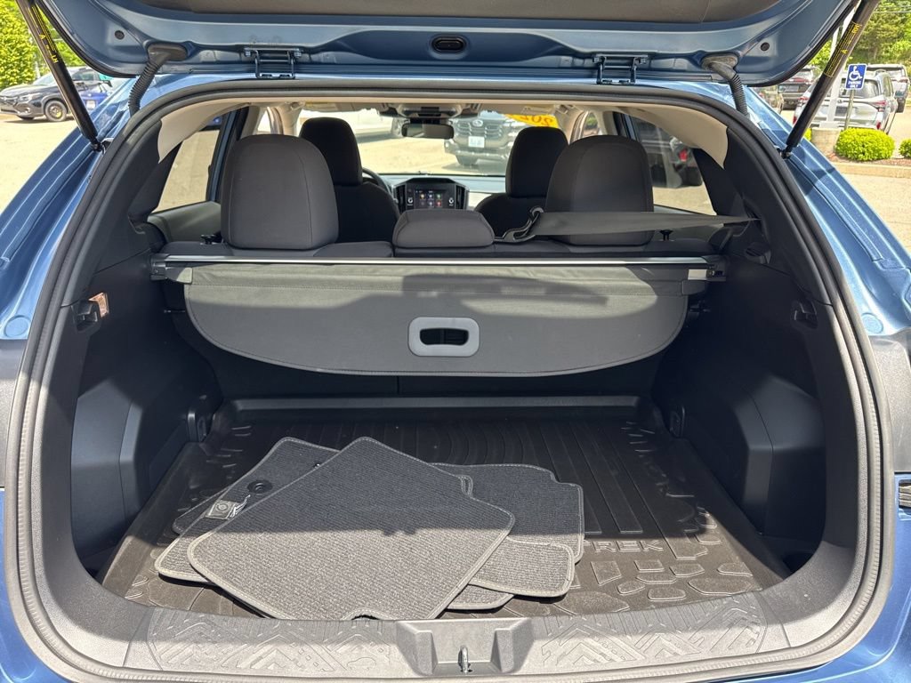 Used 2024 Subaru Crosstrek 2.0i AWD/4WD image 15