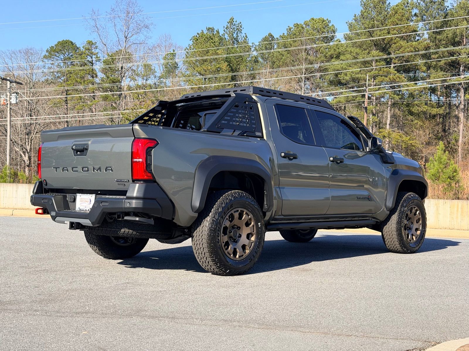 Used 2025 Toyota Tacoma Trailhunter AWD/4WD image 24
