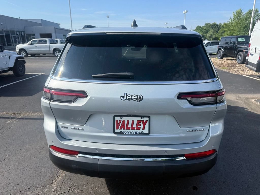 Used 2021 Jeep Grand Cherokee L Limited AWD/4WD image 5