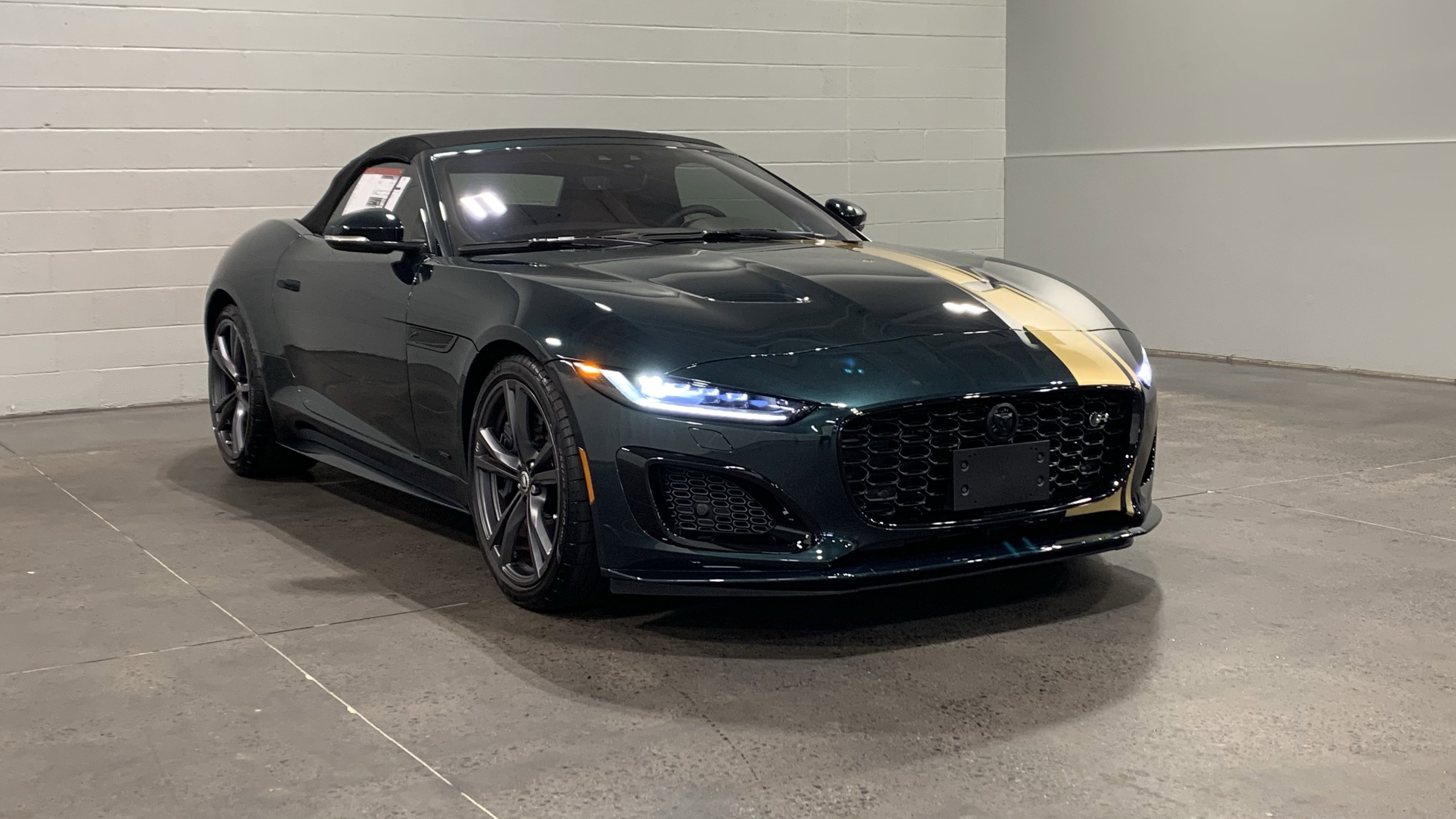 New 2024 Jaguar F-TYPE R image 10