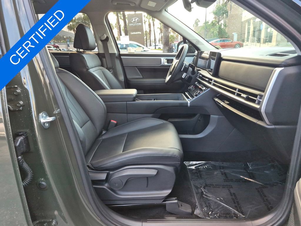 Used 2025 Hyundai Santa Fe SEL image 31