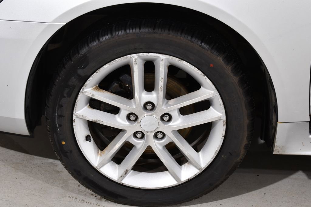 Used 2012 Chevrolet Impala LTZ FWD image 23