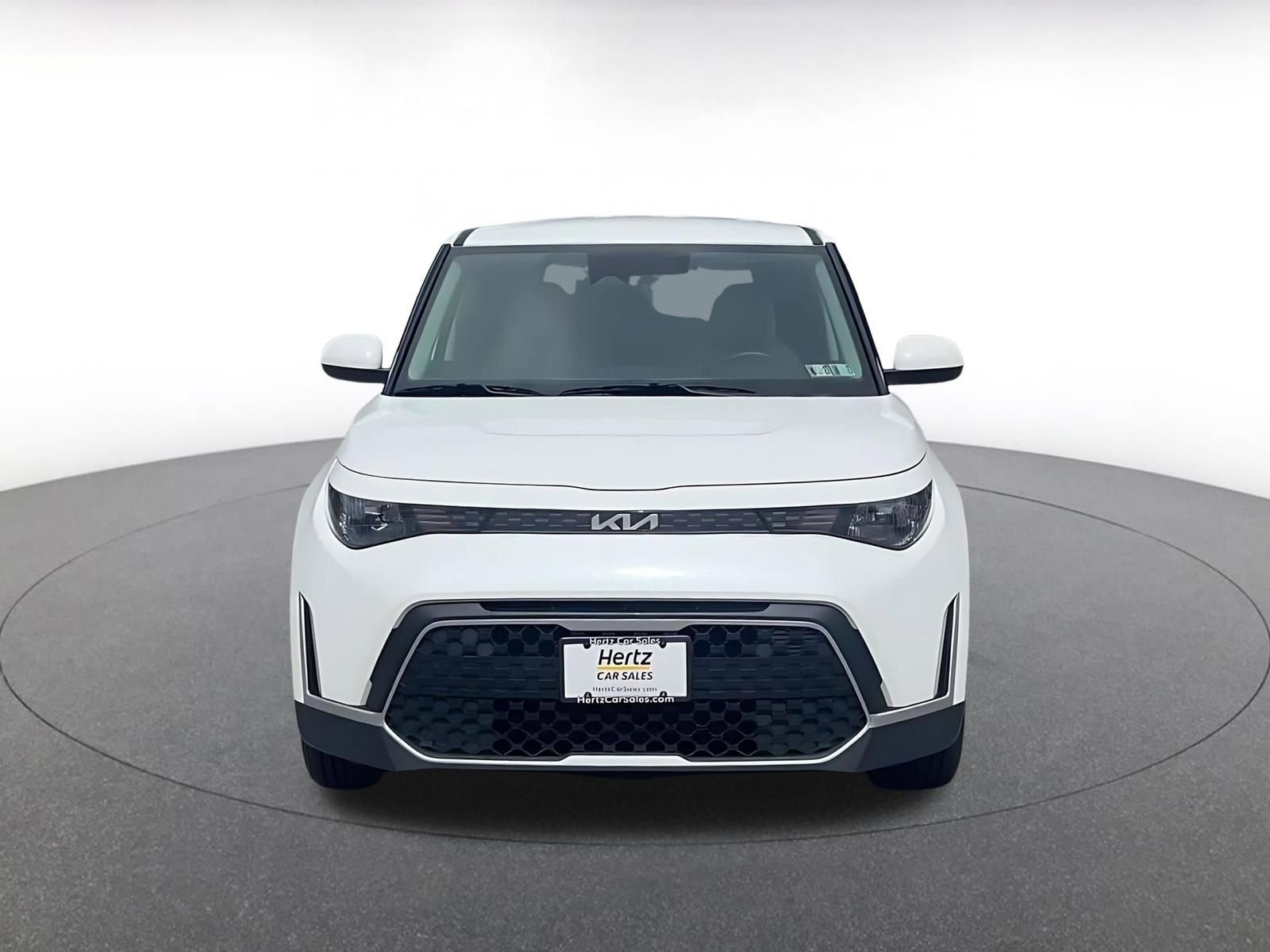 Used 2025 Kia Soul LX w/ LX Technology Package image 4