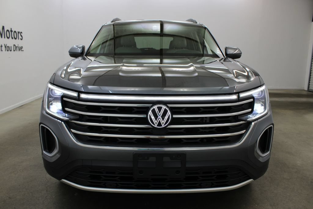Certified 2024 Volkswagen Atlas SE w/ Panoramic Sunroof Package AWD/4WD image 7