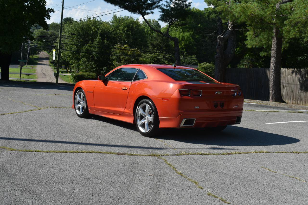 Used 2010 Chevrolet Camaro SS w/ RS Package RWD image 4