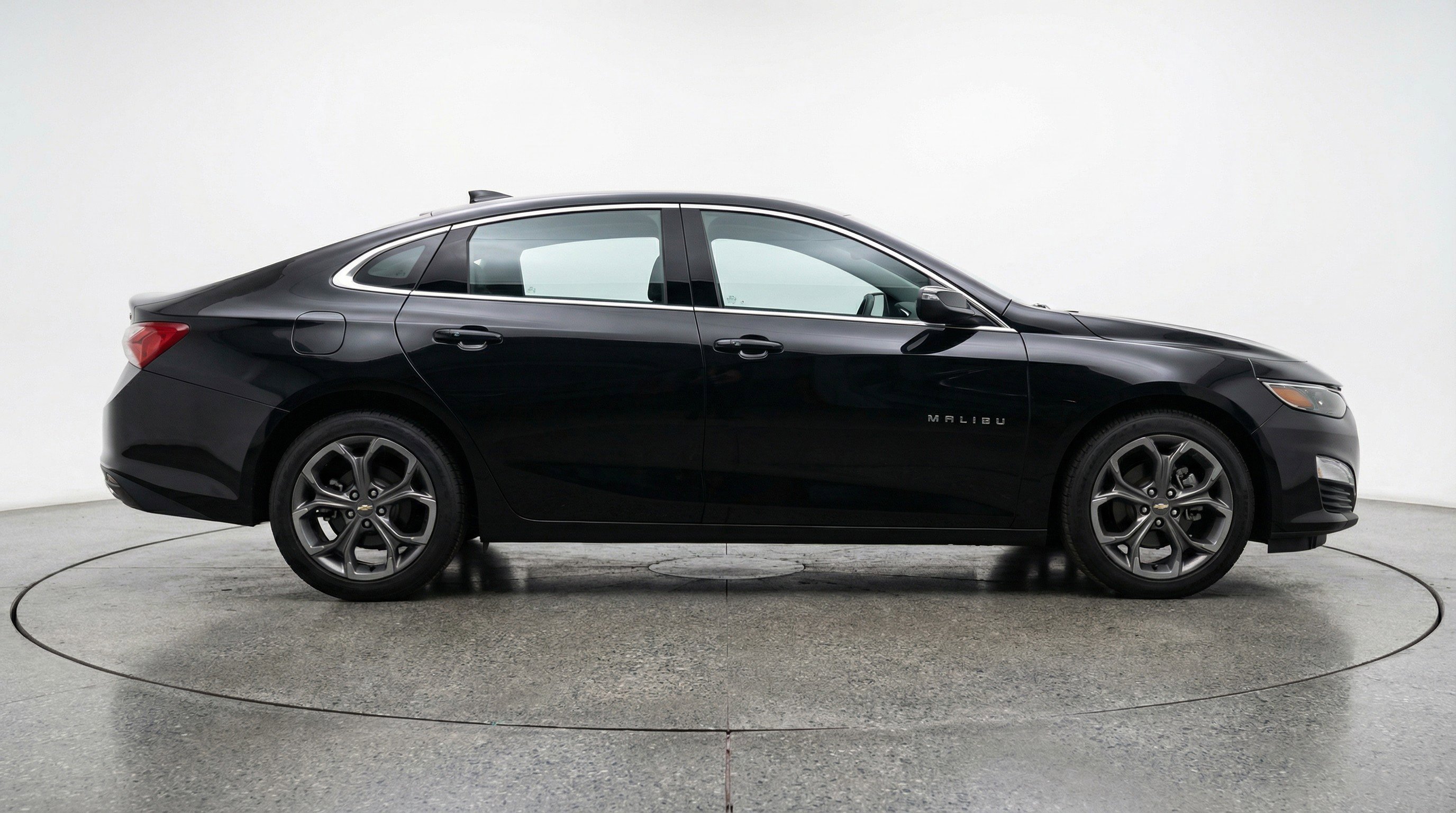 Used 2024 Chevrolet Malibu LT image 11